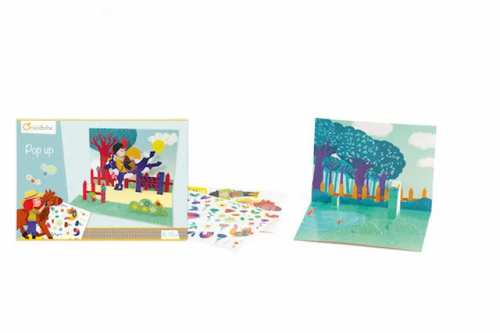 avenue_m_creative_box_pop_1.webp Avenue M Creative Box Pop-Up