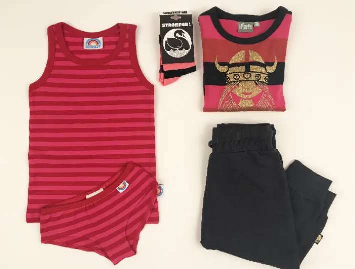 bifrost__maddy_underwear__3-2.webp BIFROST - Maddy Underwear Red/Hot Pink