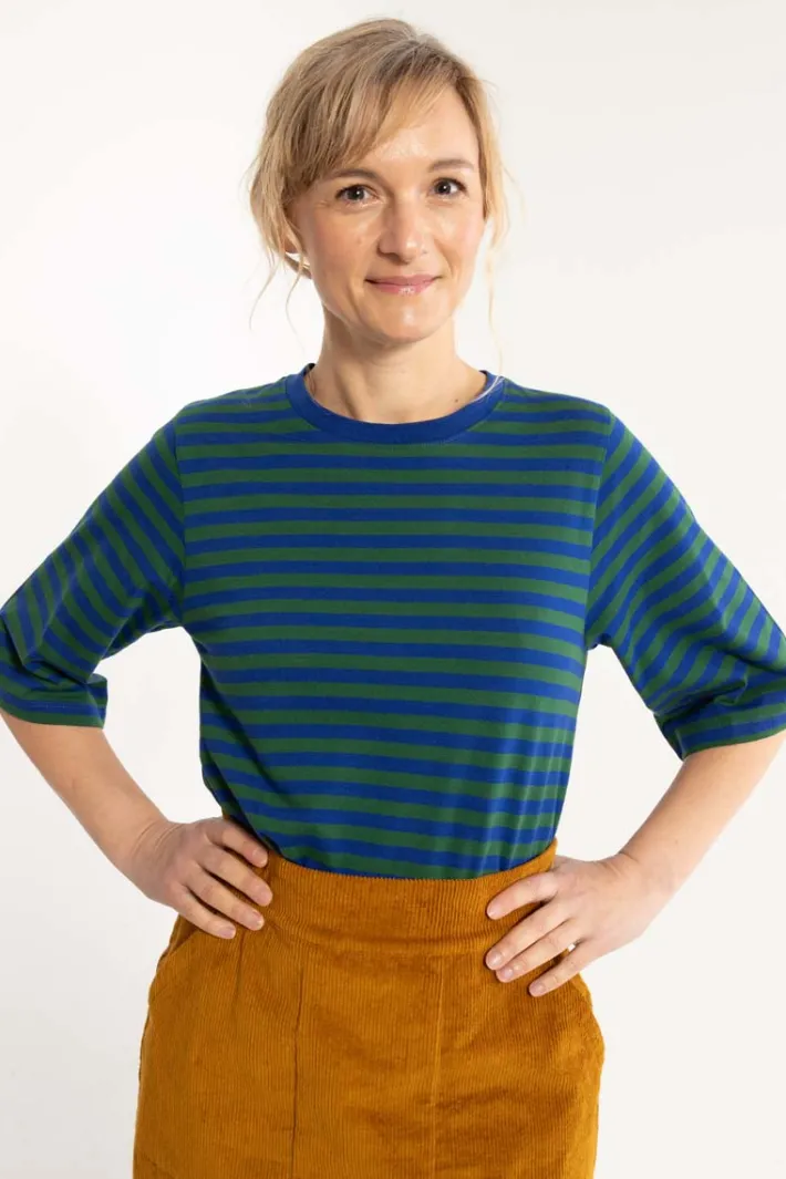 danebasic_glad_tee_deep_b_0.webp Danebasic Glad Tee Deep Blue/Dark Pine