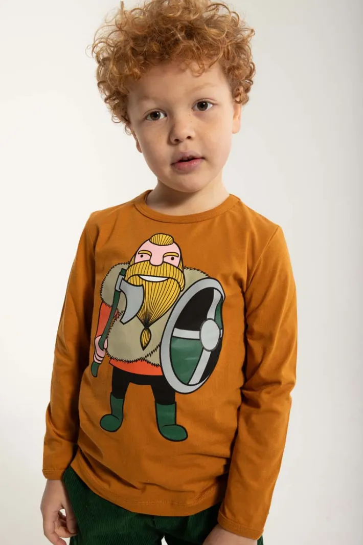 danebasic_longsleeve_gold_2.webp Danebasic Longsleeve Golden Honey HARALD DIN VEN