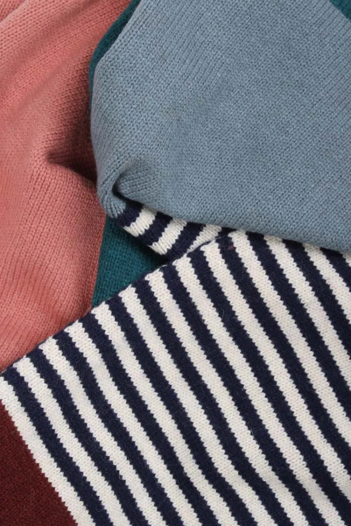 daneboa_wool_scarf_happy__1.webp Daneboa Wool Scarf Happy 2