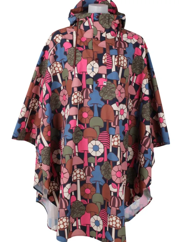 danebodil_rainponcho_dk_n_7.webp Danebodil Rainponcho Dk Navy MYKOLOGI