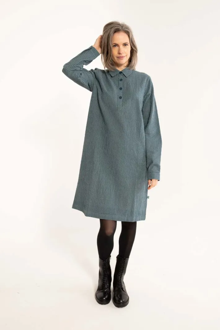 danecarnation_searsucker__1-1.webp Danecarnation Searsucker Dress Dark Slate/Blue Grey