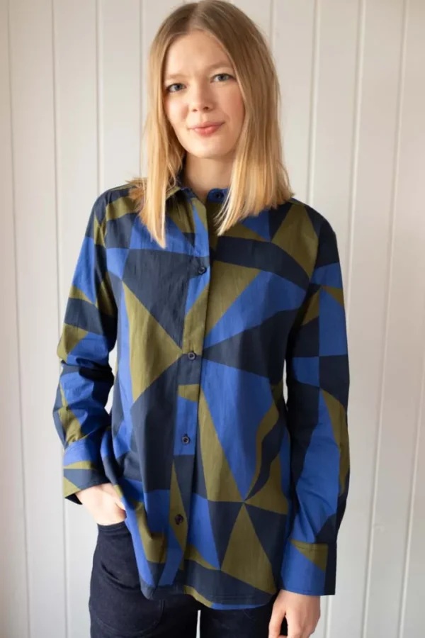 Daneclassic Poplin Aop Shirt Deep Blue TRIANGULATE