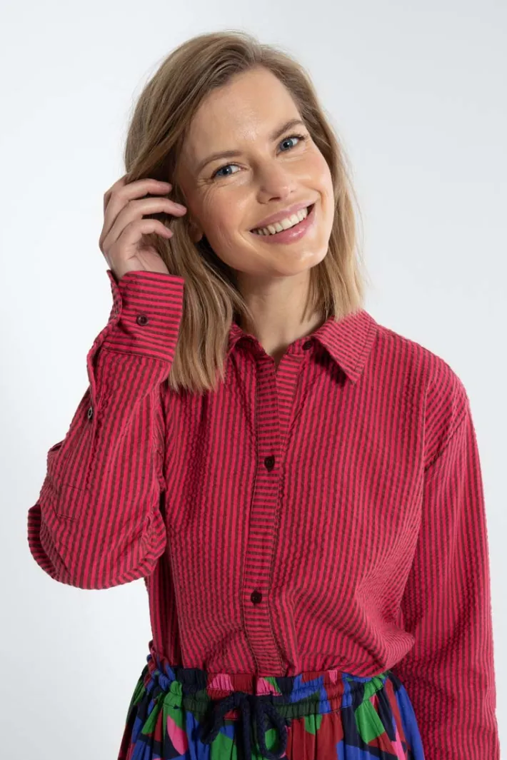 daneclassic_searsucker_sh_0.webp Daneclassic Searsucker Shirt Dark Bordeaux/Power Pink