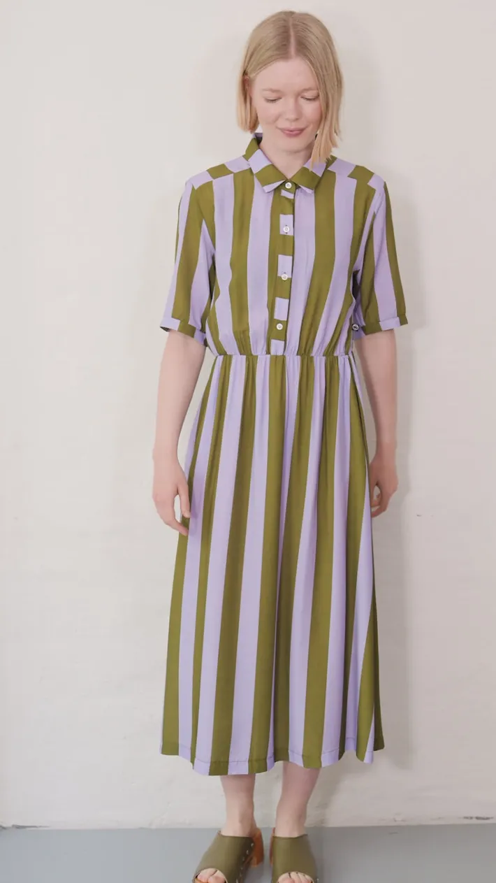 daneguldhorn_viscose_dres_6.webp Daneguldhorn Viscose Dress Lilla/Olive