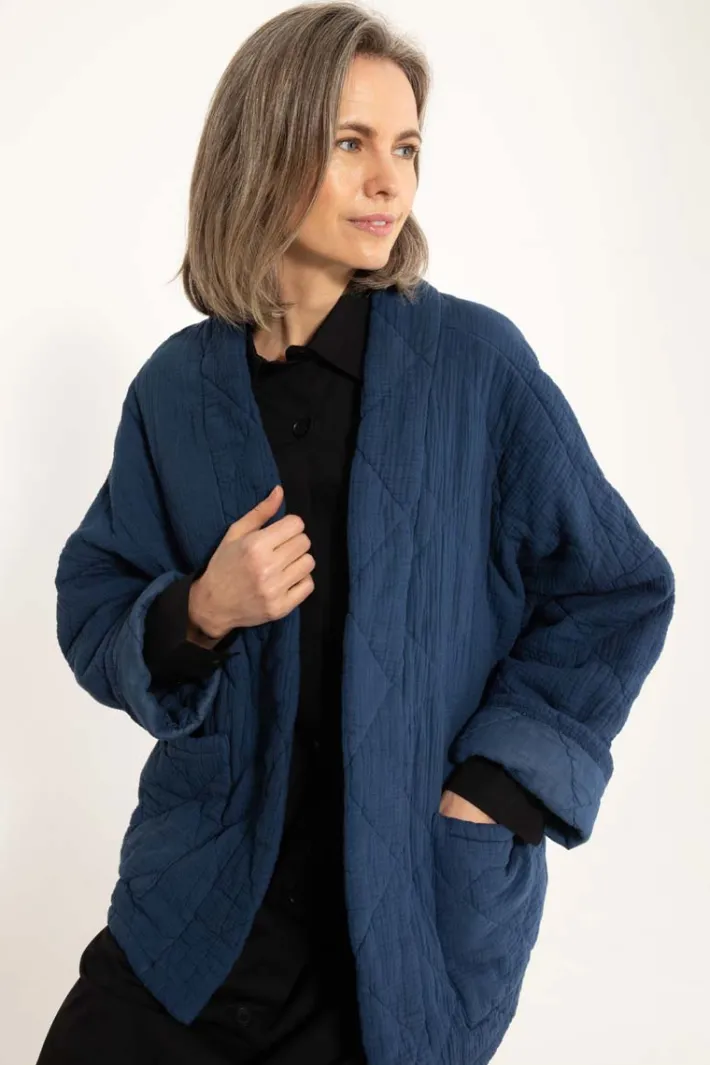 danekatrin_quilt_jacket_d_0-1.webp Danekatrin Quilt Jacket Deep Blue