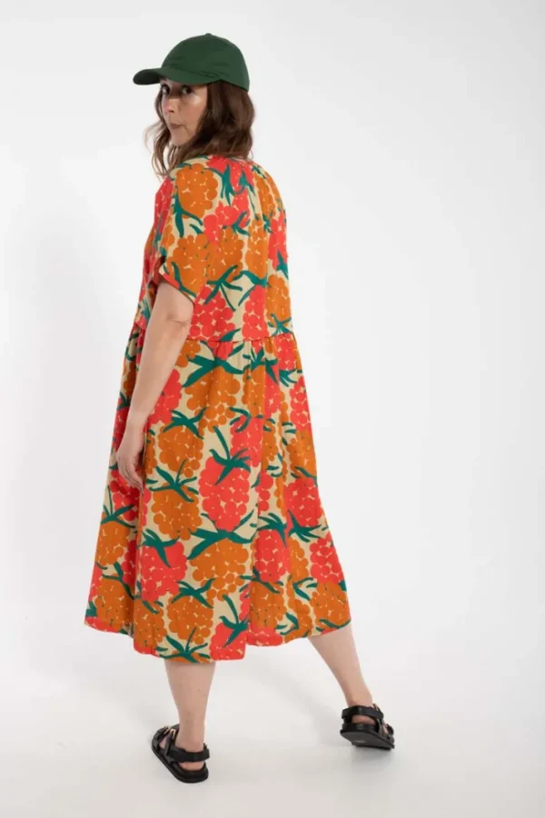 Daneluft Searsucker Dress Beige MAXIBERRY