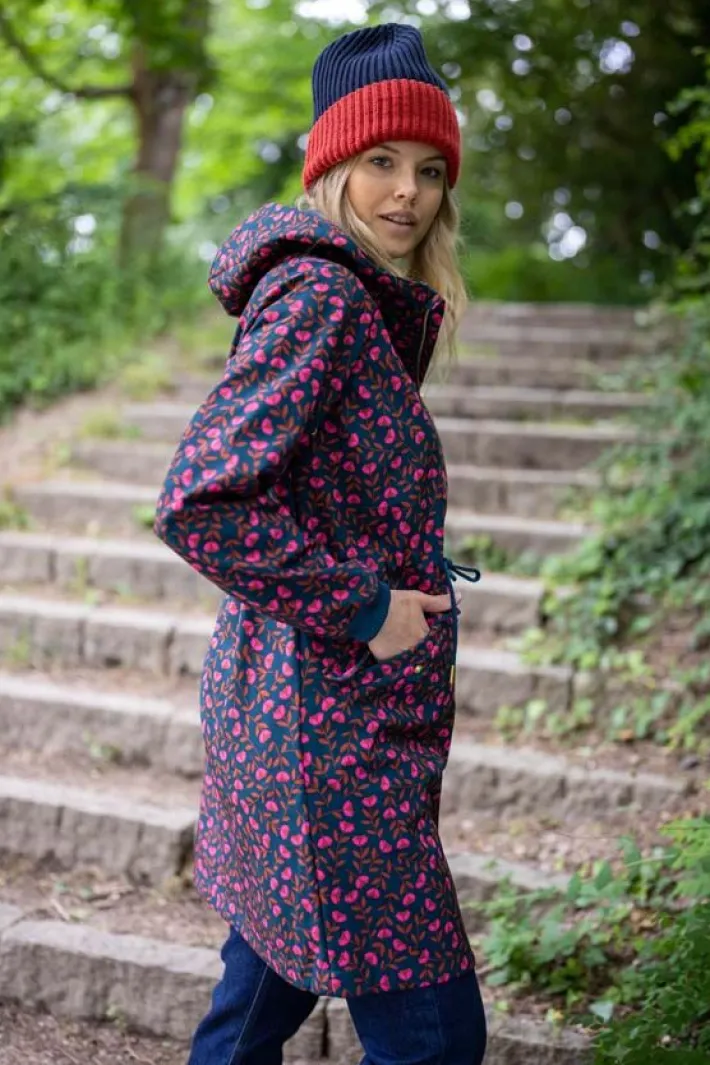 danemarianne_softshell_du_1.webp Danemarianne Softshell Dusty Navy FLEURI