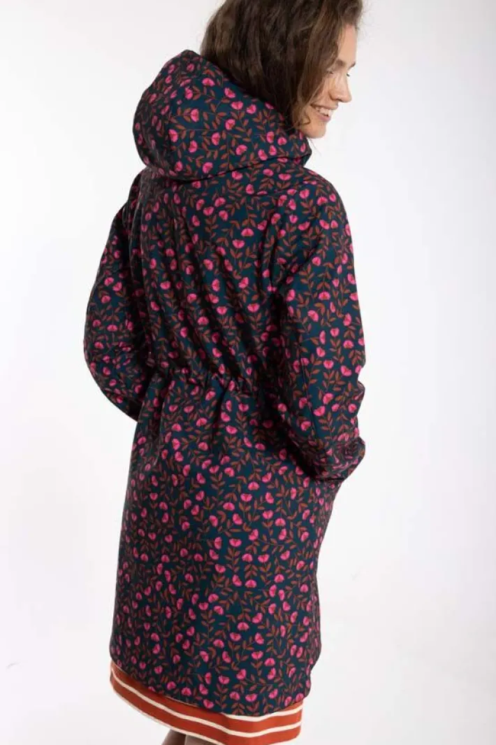 danemarianne_softshell_du_3.webp Danemarianne Softshell Dusty Navy FLEURI