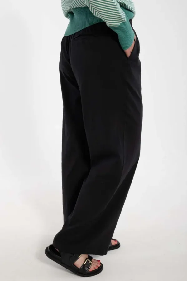 Danenynne Seersucker Pants Black