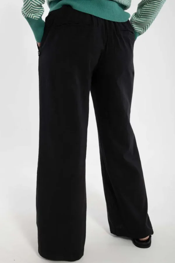 Danenynne Seersucker Pants Black