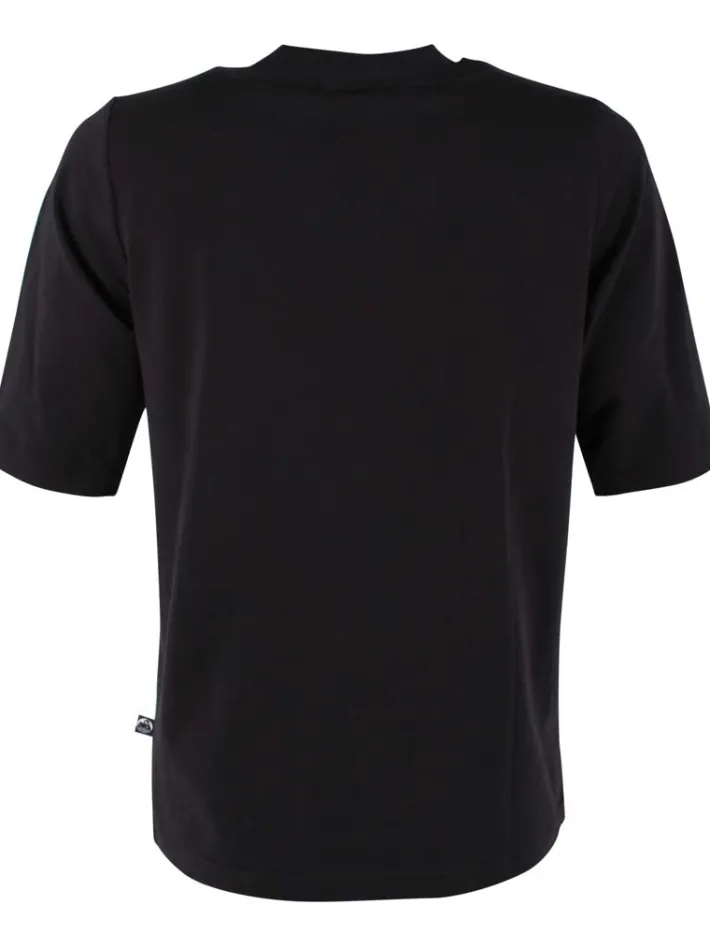 danepixi_tee_black_3.webp Danepixi Tee Black