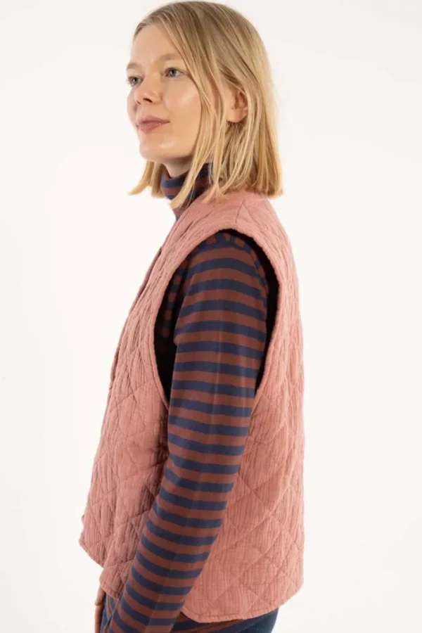 Danevibeke Quilt Vest Antique Rose