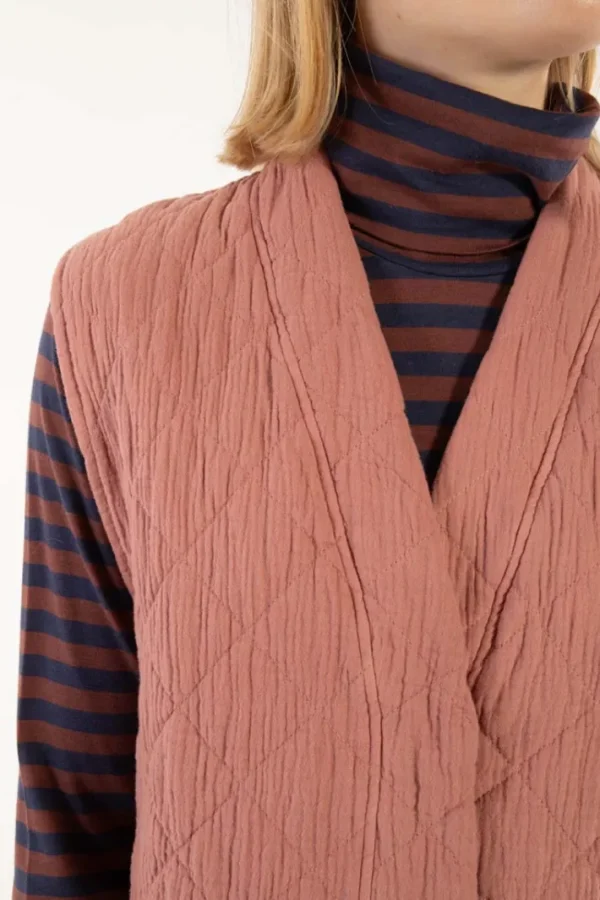 Danevibeke Quilt Vest Antique Rose