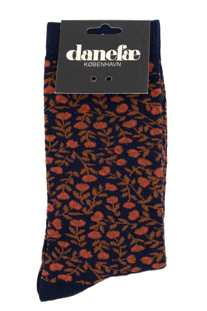 danewalk_with_me_socks_de_1.webp Danewalk with me Socks Deep Marine FLEURIE