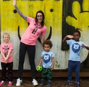 Dyrgrowl Dinnhjaelp Mad Coral GIRAF