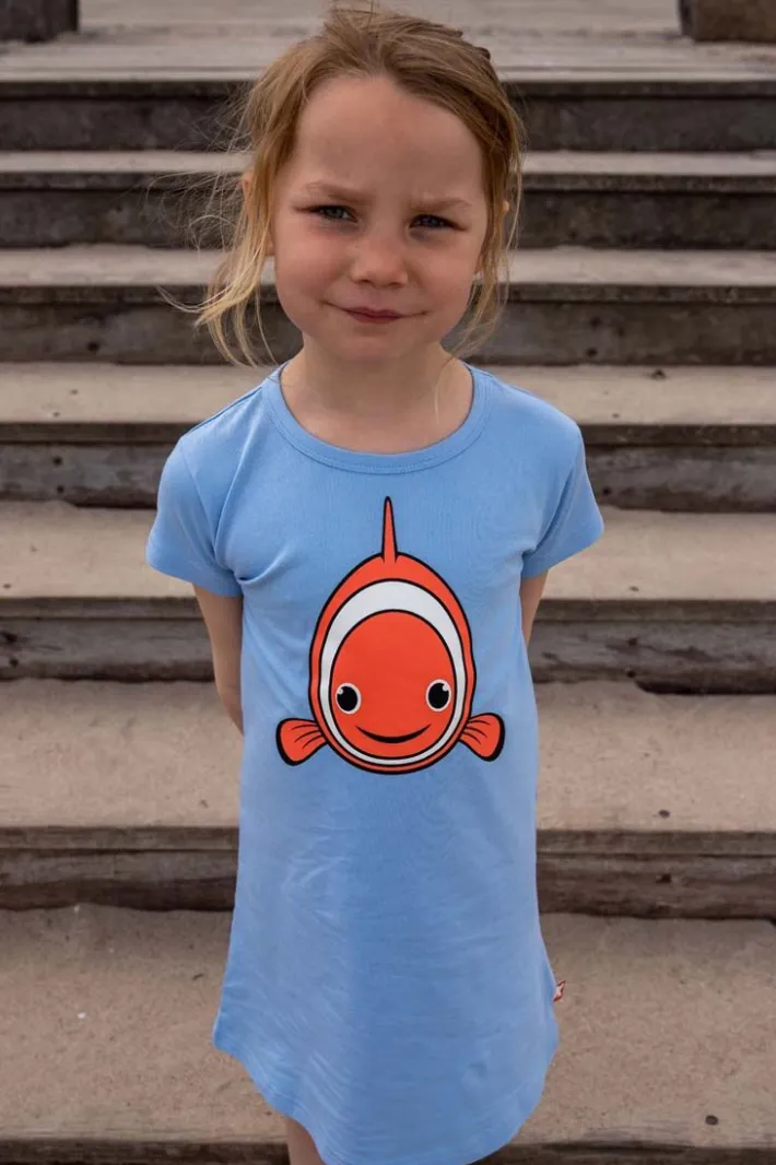 dyrloud_dress_pastel_blue_0.webp Dyrloud Dress Pastel Blue KLOVNEFISK