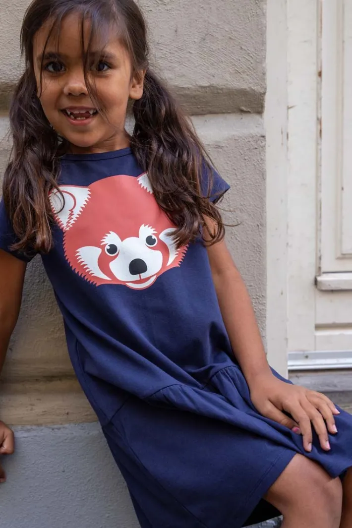 dyrzanzi_dress_dk_navy_ro_1.webp Dyrzanzi Dress Dk Navy ROED PANDA