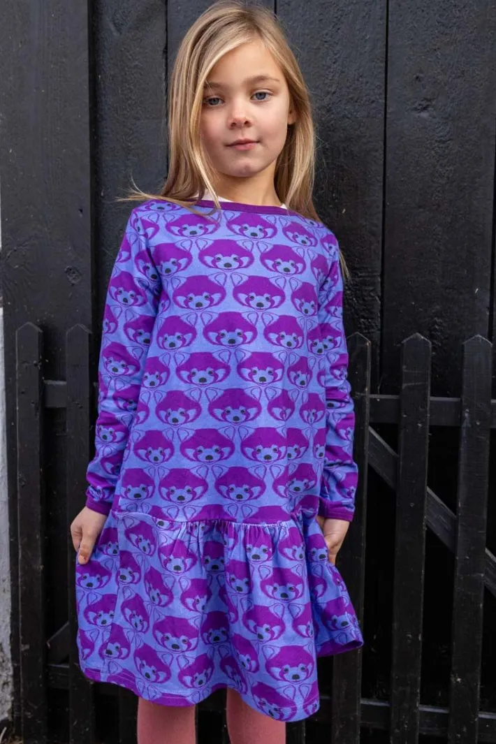 dyrzanzi_ls_dress_aopstri_0-4.webp Dyrzanzi LS Dress AOP/STRIB Ice Viola/Purple ROED PANDA