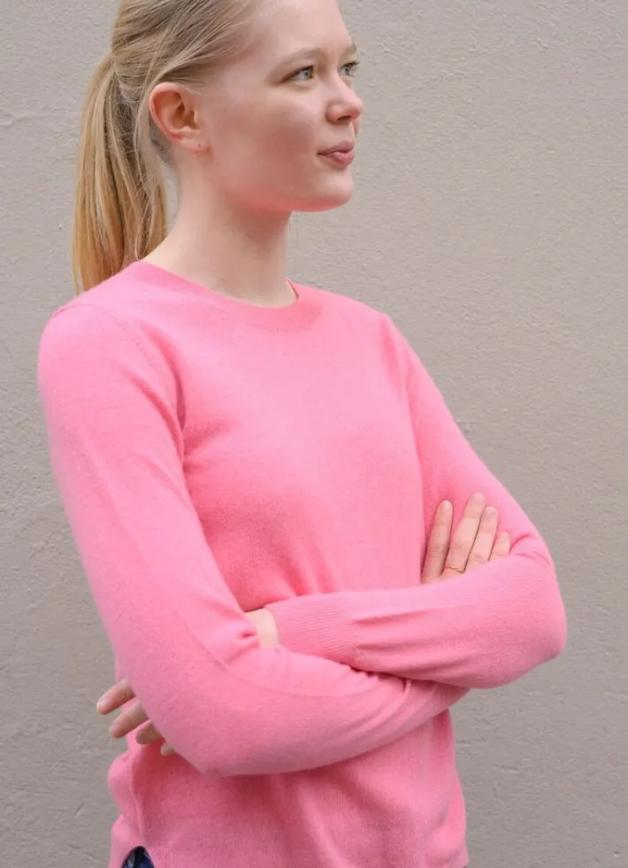 ess__cashmere_kiss_sweate_0-7.webp ESS - Cashmere Kiss Sweater Pink Sorbet