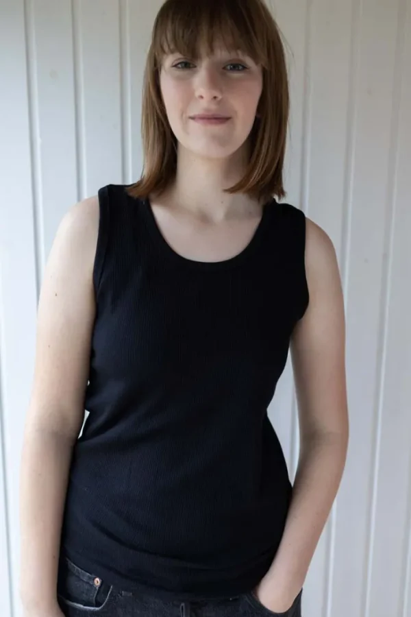 ESS - Danallinge Top Black