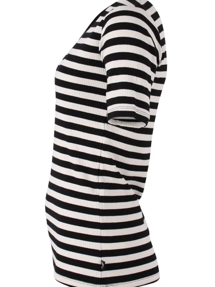 ess__danefriend_tee_black_2.webp ESS - Danefriend Tee Black/Chalk