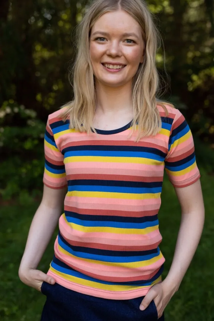 ess__danefriend_tee_longy_0.webp ESS - Danefriend Tee Longyearbyen