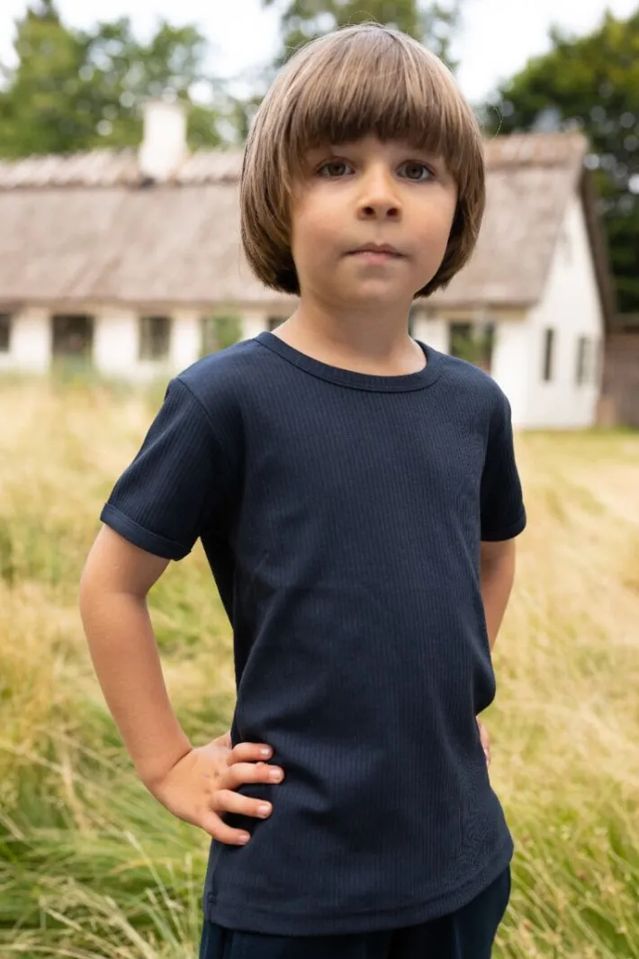 ess__danesoda_tee_dk_navy_0-2.webp ESS - Danesoda Tee Dk Navy