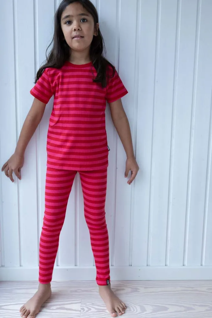 ess__danesoda_tee_rougepo_2.webp ESS - Danesoda Tee Rouge/Power Pink