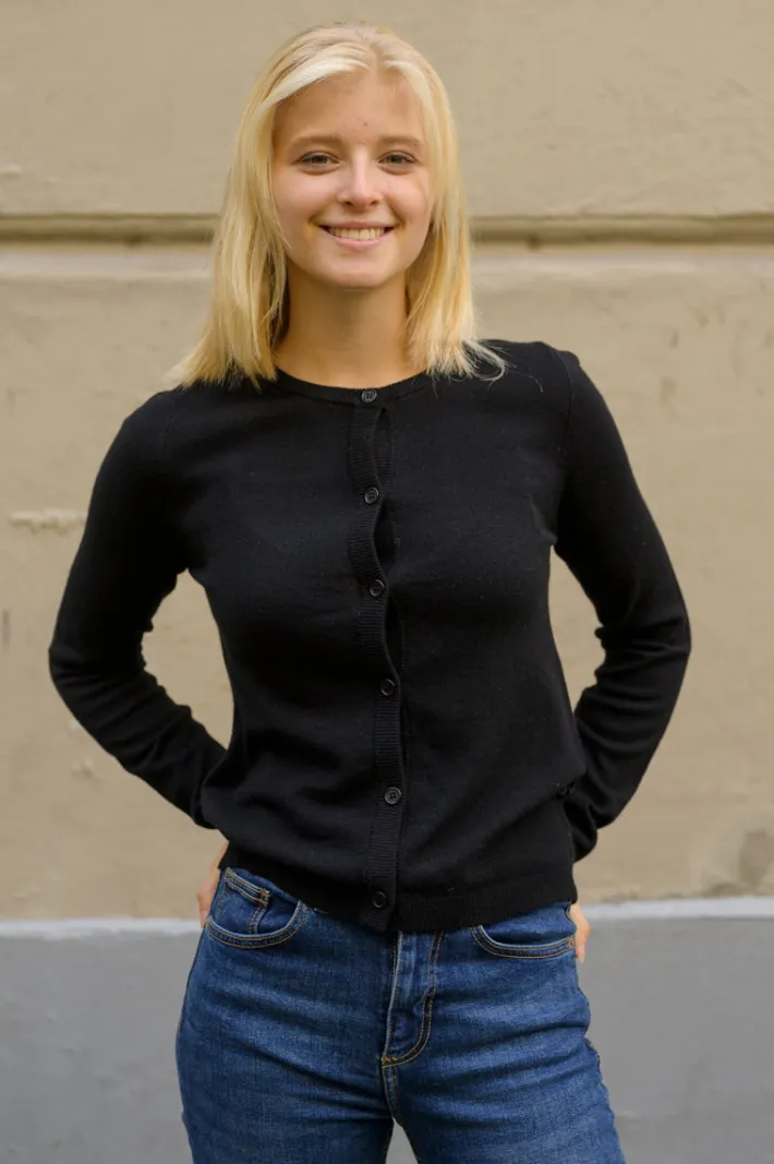 ess__forget_me_not_merino_0-3.webp ESS - Forget me not Merino Cardigan Black