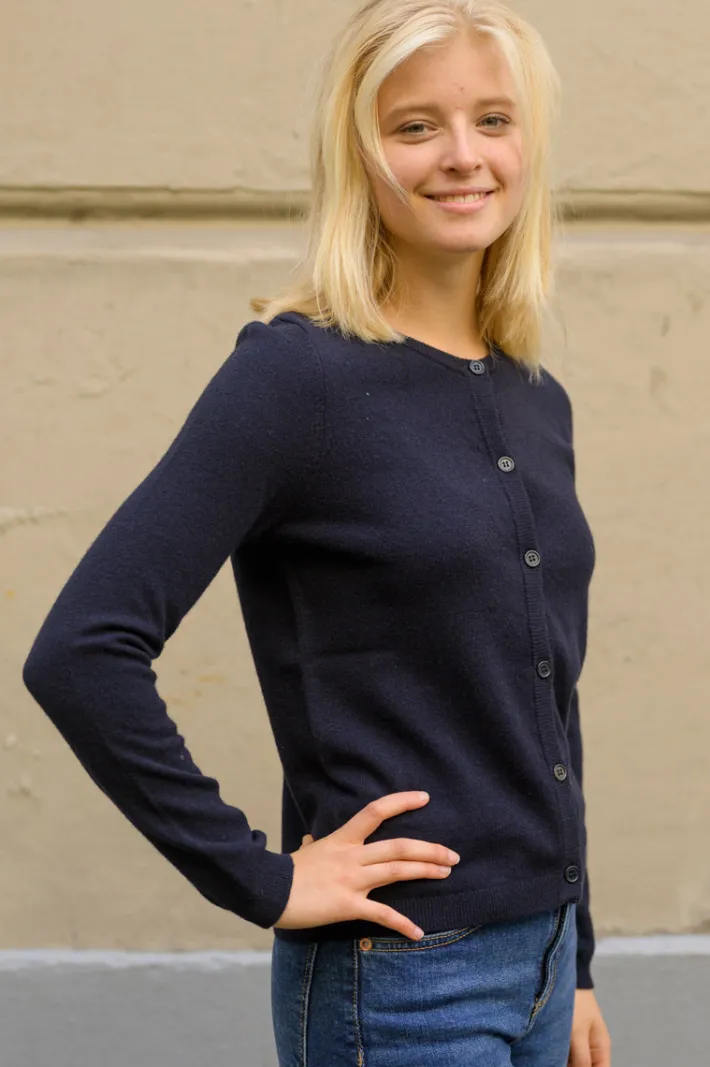 ess__forget_me_not_merino_1-5.webp ESS - Forget me not Merino Cardigan Navy