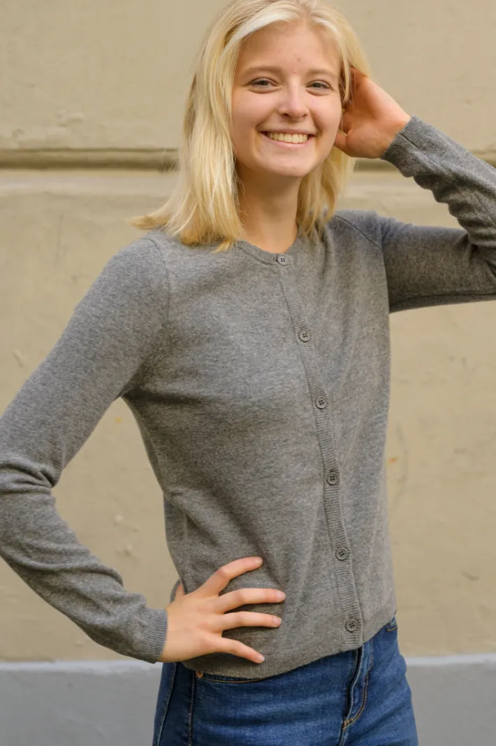 ess__forget_me_not_merino_2-7.webp ESS - Forget me not Merino Cardigan Heather Grey