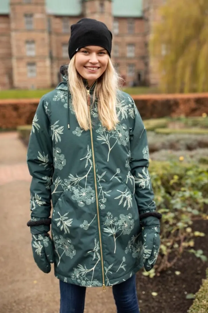 gurli_winter_parka_black__1.webp Gurli Winter Parka Black green/Light beige HEMLOCK