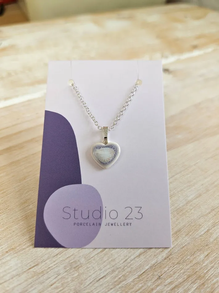 studio__heart_pendant_fro_8.webp Studio 23 Heart Pendant Frost Blue