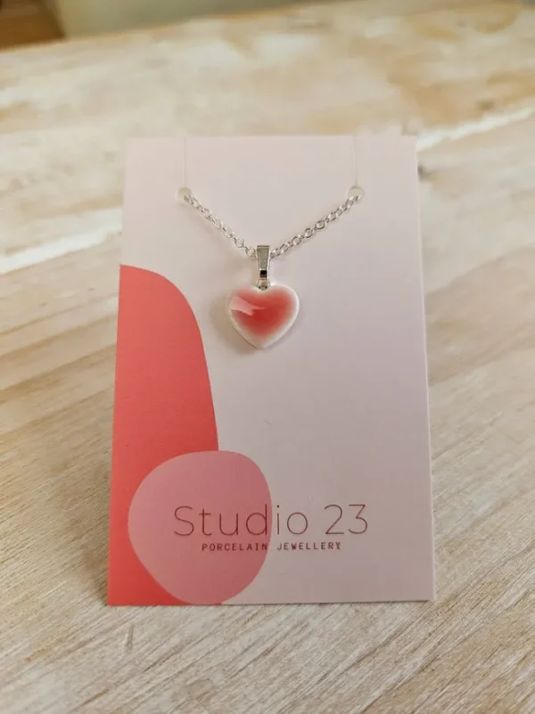 Studio 23 Heart Pendant Raspberry