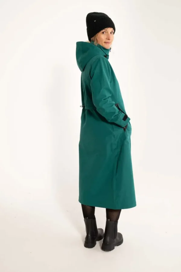 The Danedogwalker Raincoat Dark Pine