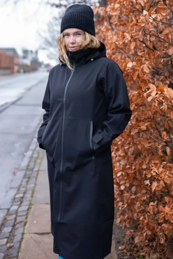 The Danedogwalker Raincoat Black