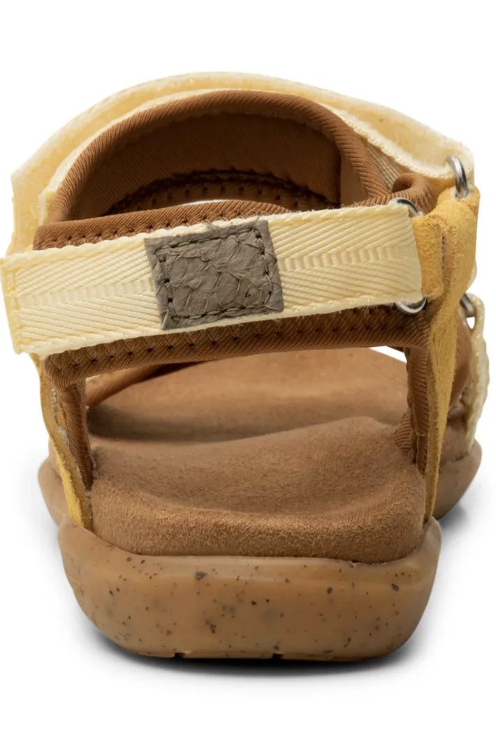 woden_cirkeline_pina_cola_5.webp WODEN Cirkeline Pina Colada